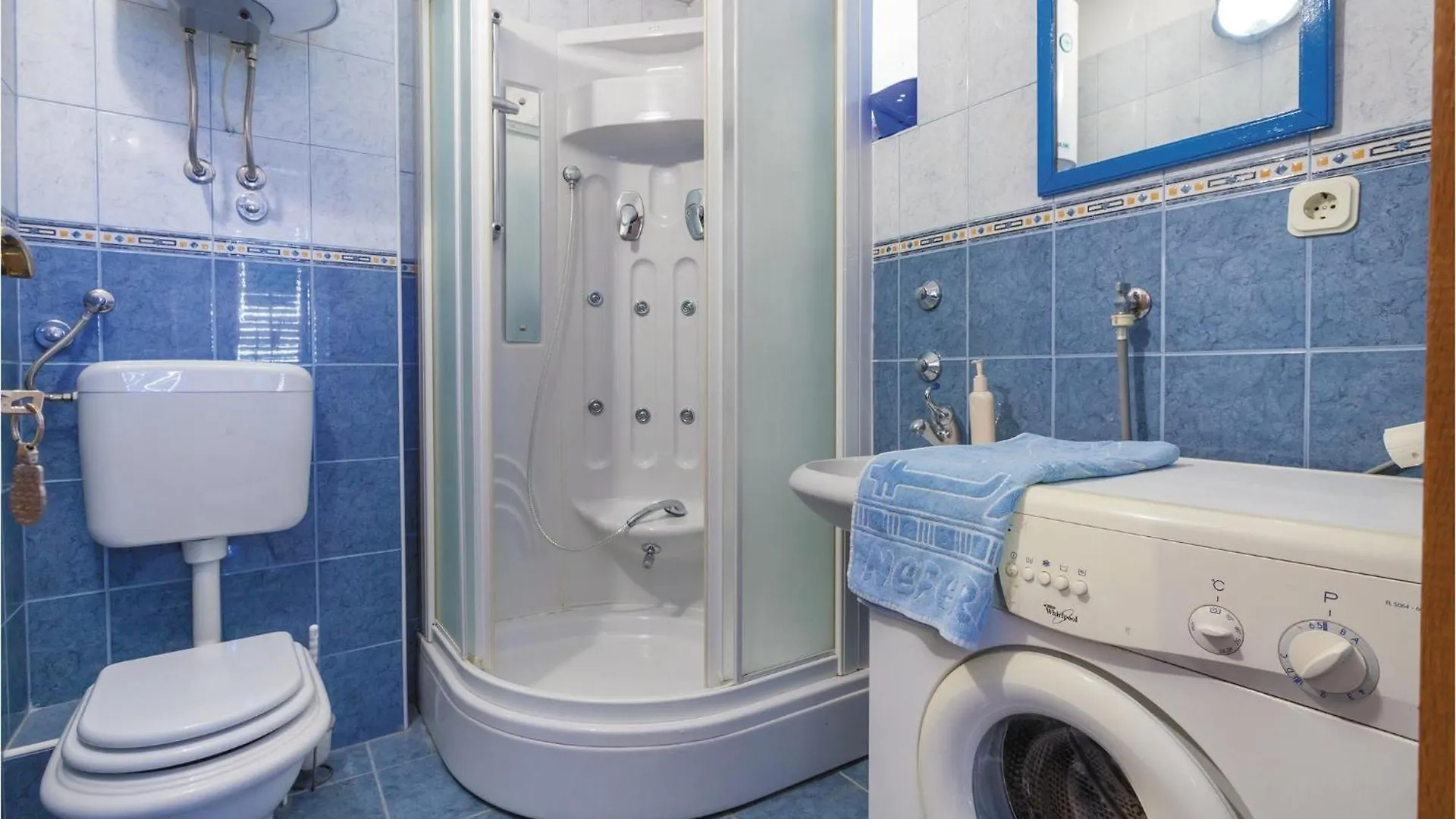 Lovely Apartment In Trogir With House Sea View